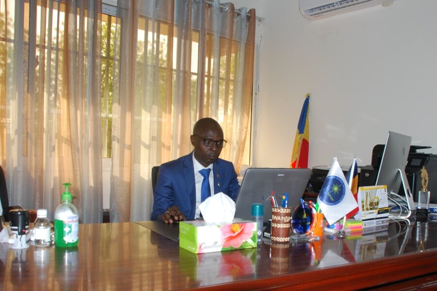 Le président dans son bureau